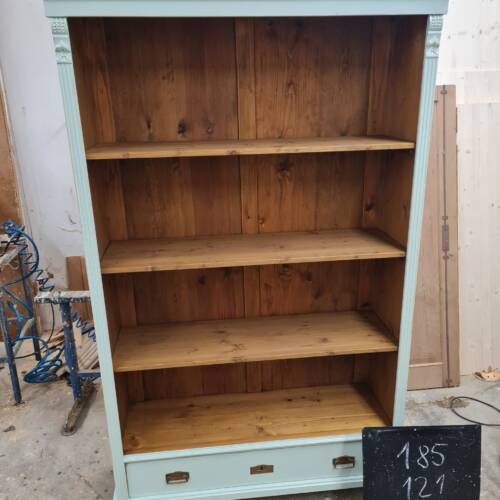 Regál se šuplíkem